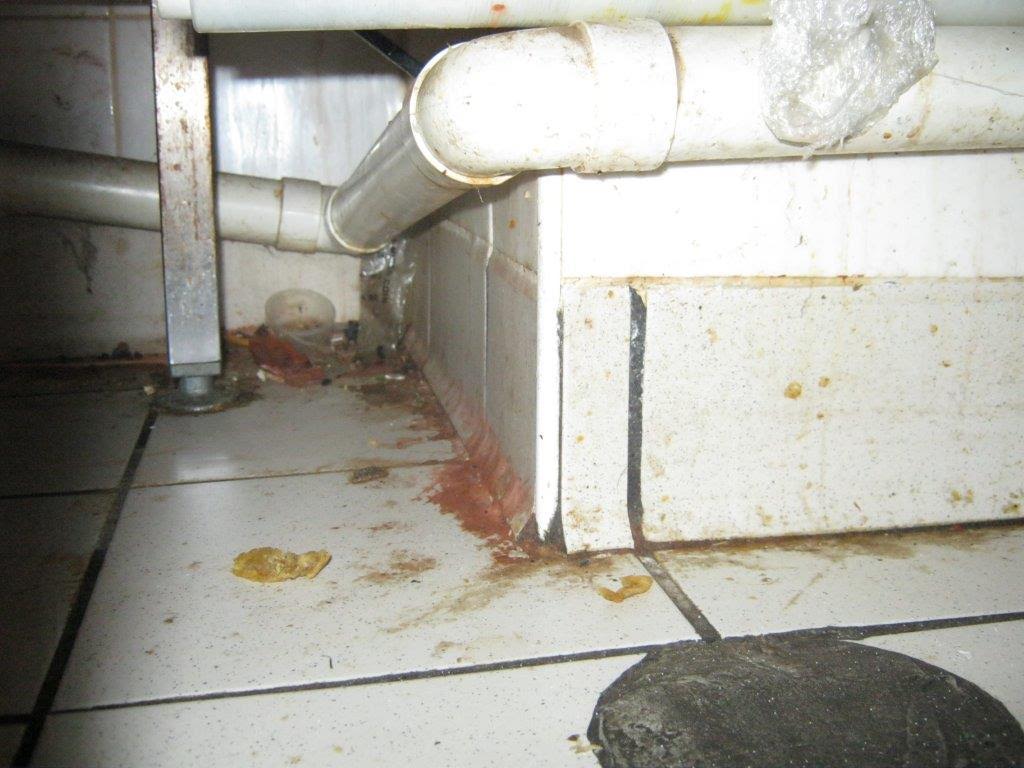 Oldham pub covered in dirt